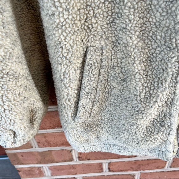 Reversible fleece coat. Great for walking, hiking, shopping and city streets M - Picture 5 of 13